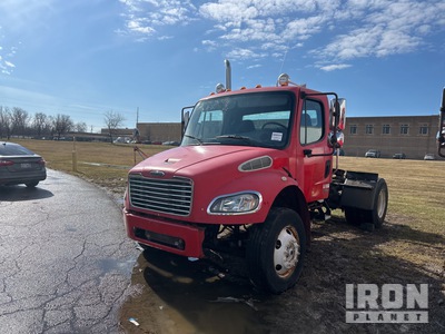 2007 Freightliner 4x2 S/A Day Cab Truck Tractor (Inoperable)