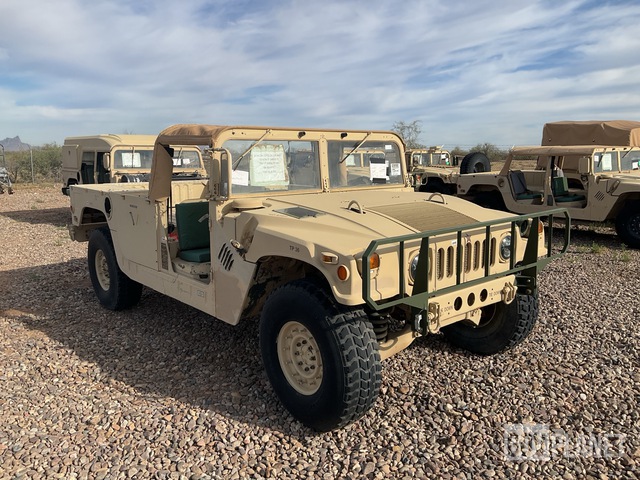 2005 AM General M1097R1 HMMWV 2 Door Soft Top w/Truck Body