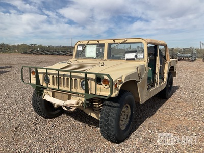 AM General M1097R1 HMMWV 4 Door Soft Top w/Truck Body