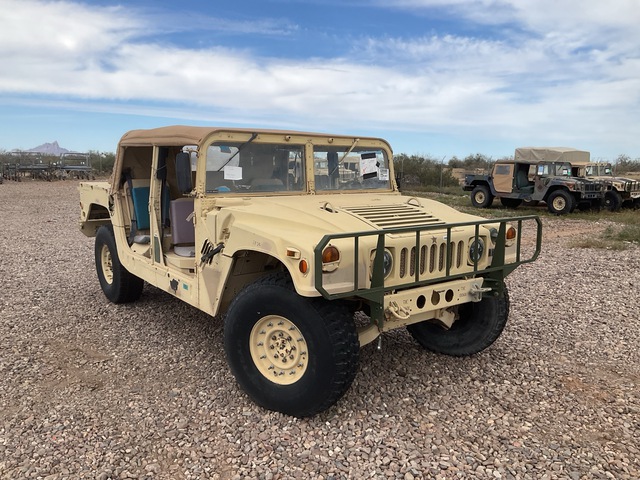 2006 AM General M1097R1 HMMWV 4 Door Soft Top w/Truck Body