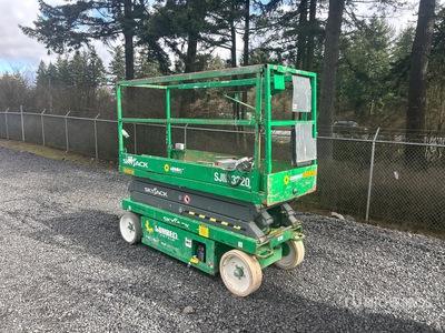 2016 Skyjack SJIII3220 Electric Scissor Lift