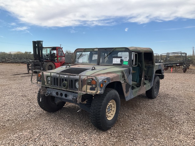 AM General M1097R1 HMMWV 4 Door Soft Top w/Truck Body