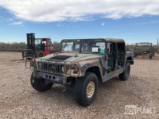 AM General M1097R1 HMMWV 4 Door Soft Top w/Truck Body