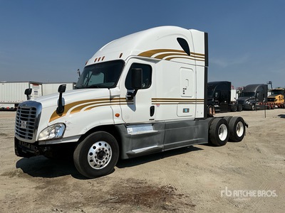 2019 Freightliner Cascadia 125 6x4 T/A Sleeper Truck Tractor