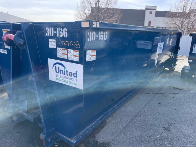 22 ft 30 cyd Roll-Off Container