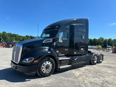 2020 Kenworth T680 6x4 تراكتور شاحنة كابينة النوم (ثنائية المحور)