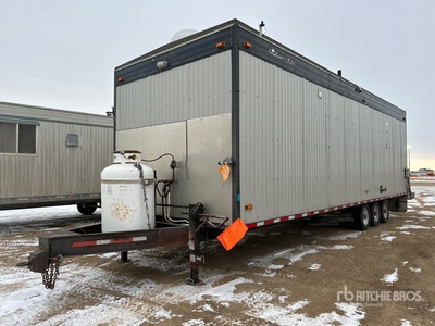 2007 Southland 30 ft x 10 ft Portable Tri/A Mobile Camp