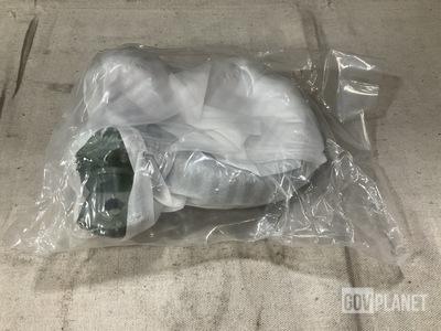 (16) 12391608 Shackles