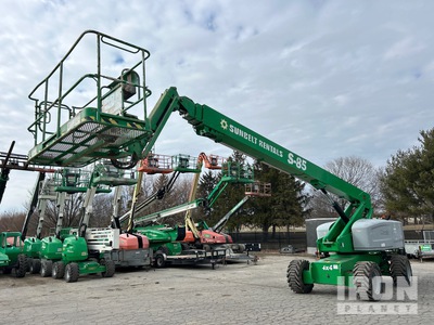 2015 Genie S85 4WD Diesel Teleskoparbeitsbühne