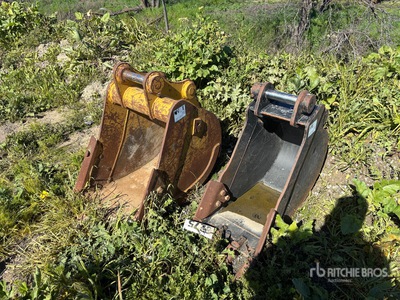 Quantity of (2) 24 in Excavator Bucket - Fits Bobcat