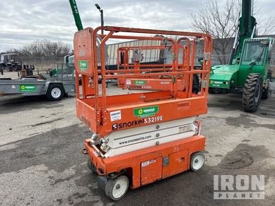 2016 Snorkel S3219E Electric Scissor Lift