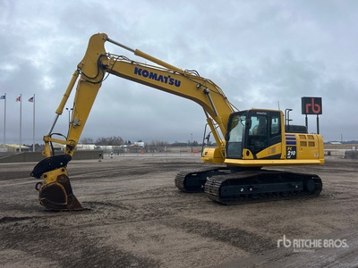 2023 Komatsu PC210LC-11 Excavatrice sur chenilles