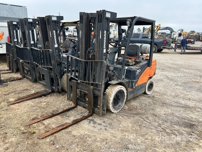 2020 Doosan G30N7 5500 lb Pneumatic Tire Forklift