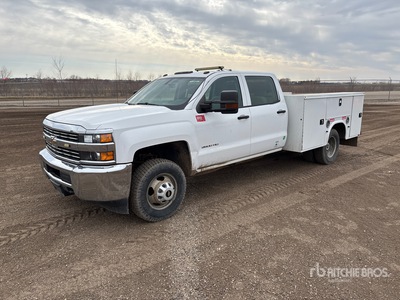 2016 Chevrolet Silverado 2500HD 4x4 Crew Cab Utility Truck