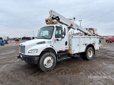 2006 Altec Ta40 41 ft on 2007 Freightliner M2 106 4x2 Bucket Truck
