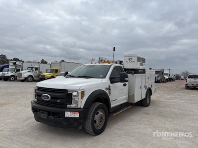2019 Ford F-550 4x4 サービスカー