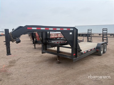2002 PJ Trailers 20 ft T/A Gooseneck مقطورة معدات