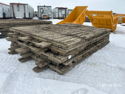 Quantity of (5) 8 ft x 12 ft Access Mats