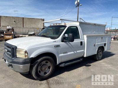 2006 Ford F-350 XL 4x2 Utility Truck Utility Truck