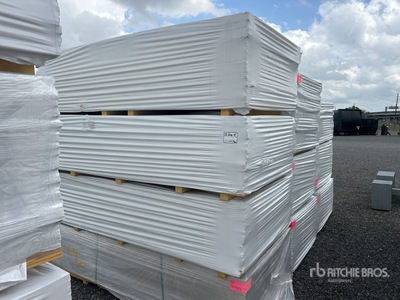 Quantity of Polyiso Insulation Boards معدات بناء متنوعة