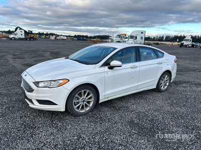 2017 Ford Fusion SE SE Automobile