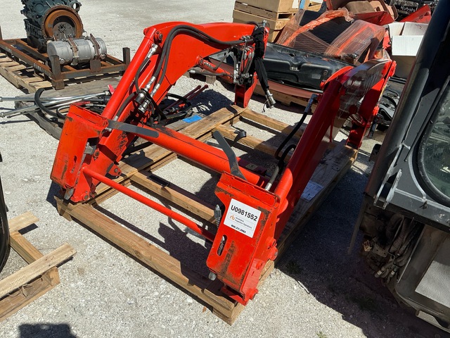 Kubota LA525 Front Loader Attachment