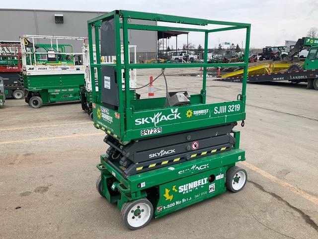 2016 Skyjack SJIII-3219 Electric Scissor Lift 2016 Skyjack SJIII-3219 Electric Scissor Lift