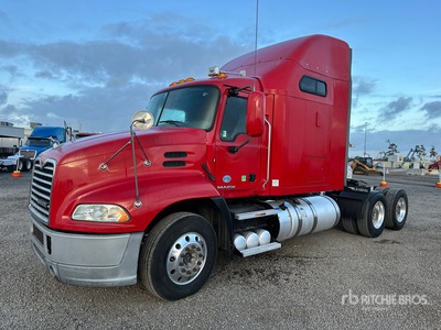 2016 Mack CXU613 6x4 Cabeza Tractora Cabina Dormitorio