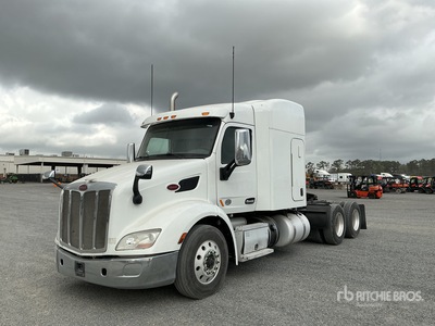 2017 Peterbilt 579 6x4 Cabeza Tractora Cabina Dormitorio