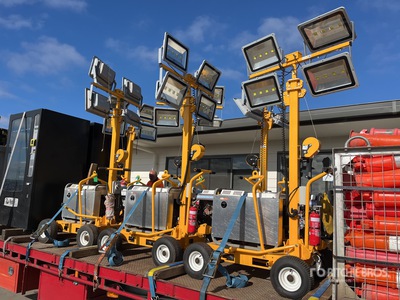 Quantity of (3) Work Lights