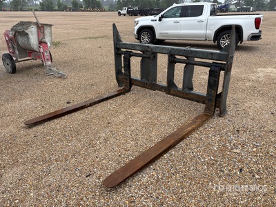 John Deere 84 in Q/C Wheel Loader Forks