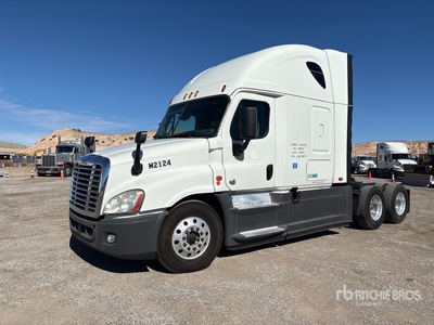 2016 Freightliner Cascadia 125 6x4 Ciągnik siodłowy T/A z kabiną sypialną