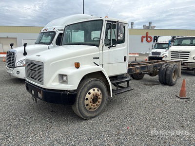 2004 Freightliner FL 70 4x2 Cab and Chassis