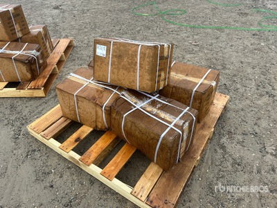 Quantity of (5) Boxes of 50PC 2" X 5 X 30 FT 10000 Capacity Ratchet Strap Articoli da ferramenta e di consumo (Unused)