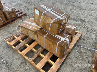 Quantity of (5) Boxes of 50PC 2" X 5 X 30 FT 10000 Capacity Ratchet Strap Articoli da ferramenta e di consumo (Unused)