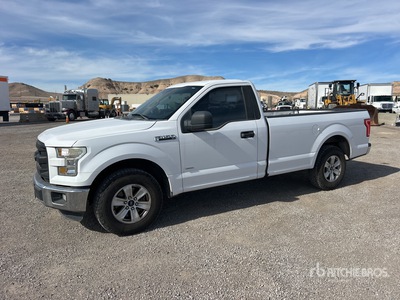 2016 Ford F-150 4x2 بيك اب