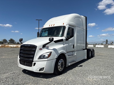 2025 Freightliner Cascadia 126 6x4 3- Achs Sattelzugmaschine mit Schlafkabine