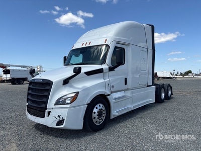 2024 Freightliner Cascadia 126 6x4 3- Achs Sattelzugmaschine mit Schlafkabine