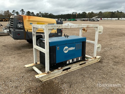 2016 Miller Big Blue 400 400 A Skid-Mounted Multi-Process を見 Welder - Fueled