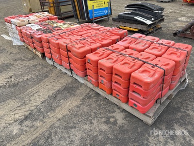 Quantity of Site Fence Bases その他 - 店舗 & 倉庫