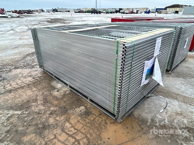 Quantity of (58) 9 ft 6 in x 6 ft Galvanized Ogrodzenie terenu