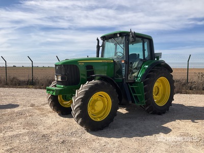 2009 John Deere 6530 4WD Tractor