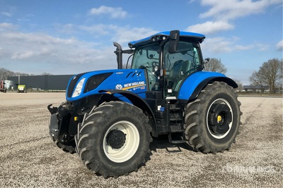 2022 New Holland T7.270 AC 4WD Tractor
