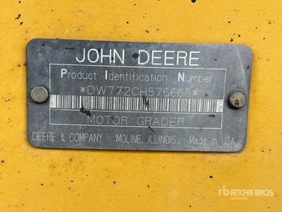 2000 John Deere 772CH モーターグレーダー