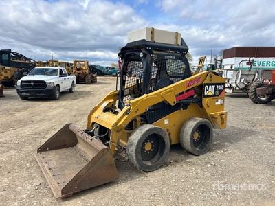 2017 Cat 246D Two-Speed Chargeuse à direction à glissement