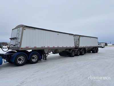 2010 Lode King Super B-Train Lead Grain Trailer