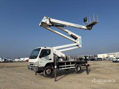 2010 Socage DA 328 28 m on 2010 Mitsubishi Canter 6C15 Bucket Truck