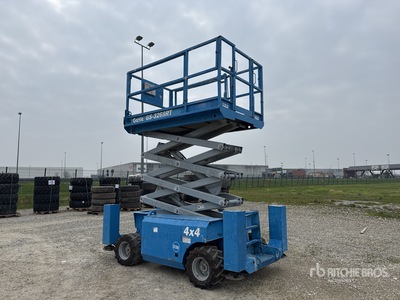 2001 Genie GS3268RT Diesel Scissor Lift