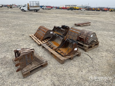 Quantity of (8) Excavator Bucket