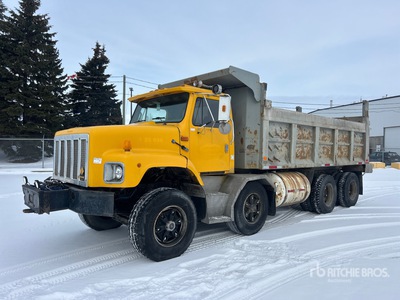 1995 International 2674 8x4 Twin-Steer T/A Dump Truck